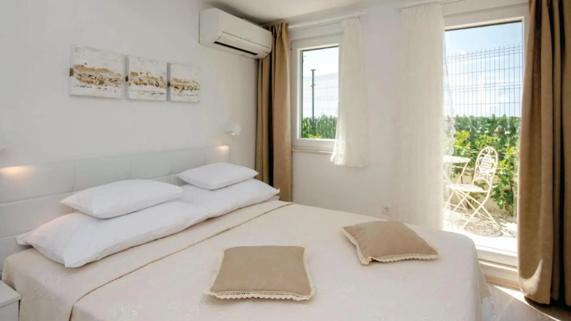 Luxury Villa Malo - Holiday Home Croatia