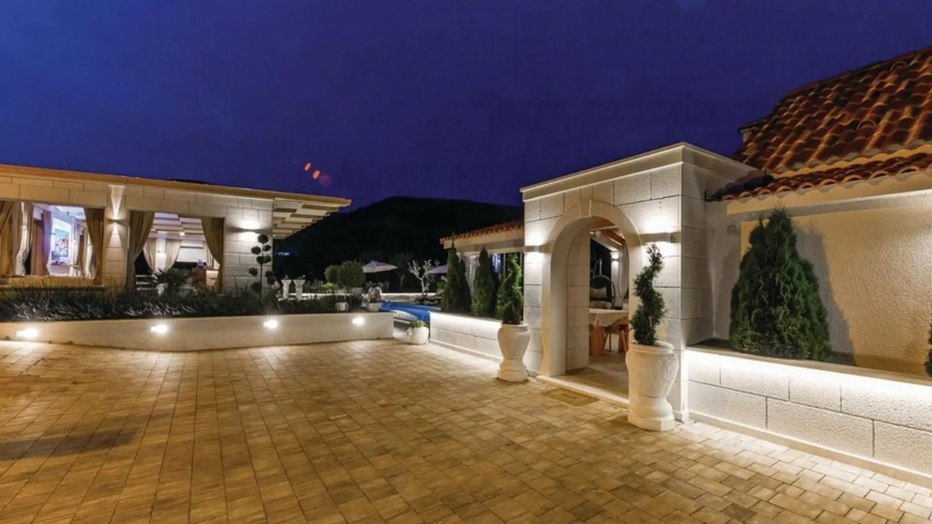 Luxury Villa Malo - Holiday Home