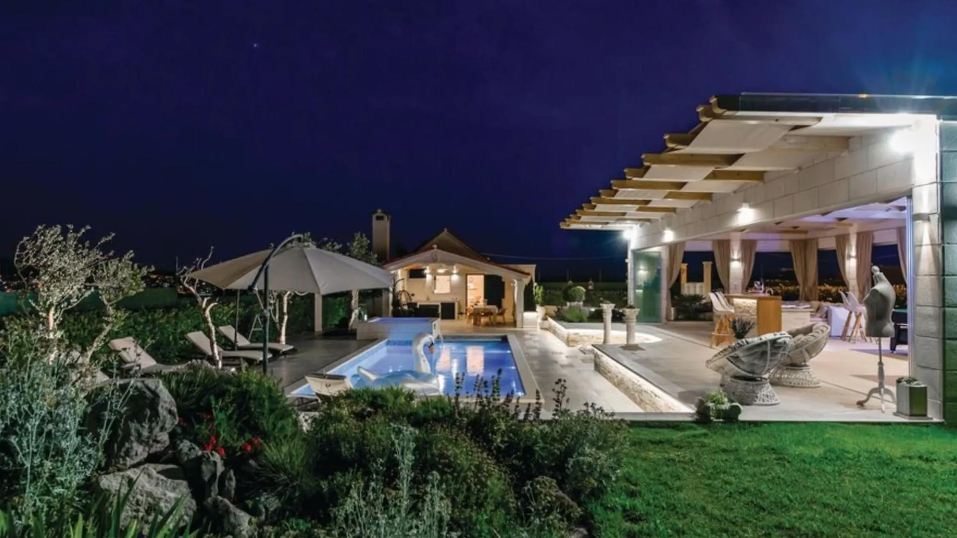Luxury Villa Malo - Holiday Home Croatia